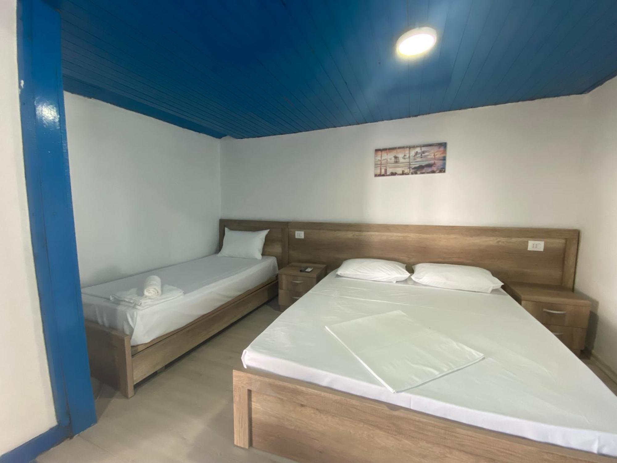 Tramonto Hotel Дуррес Номер фото