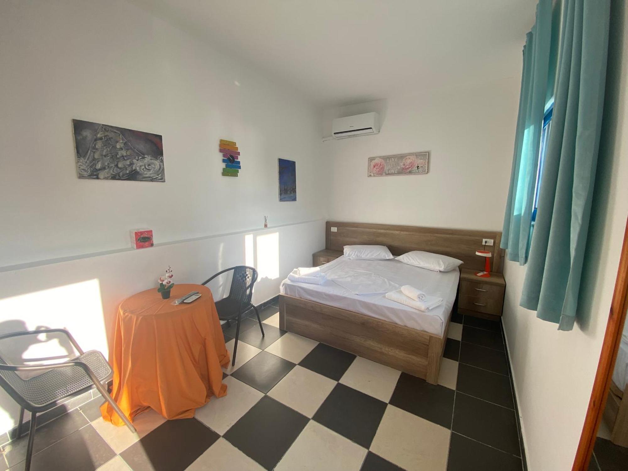 Tramonto Hotel Дуррес Номер фото