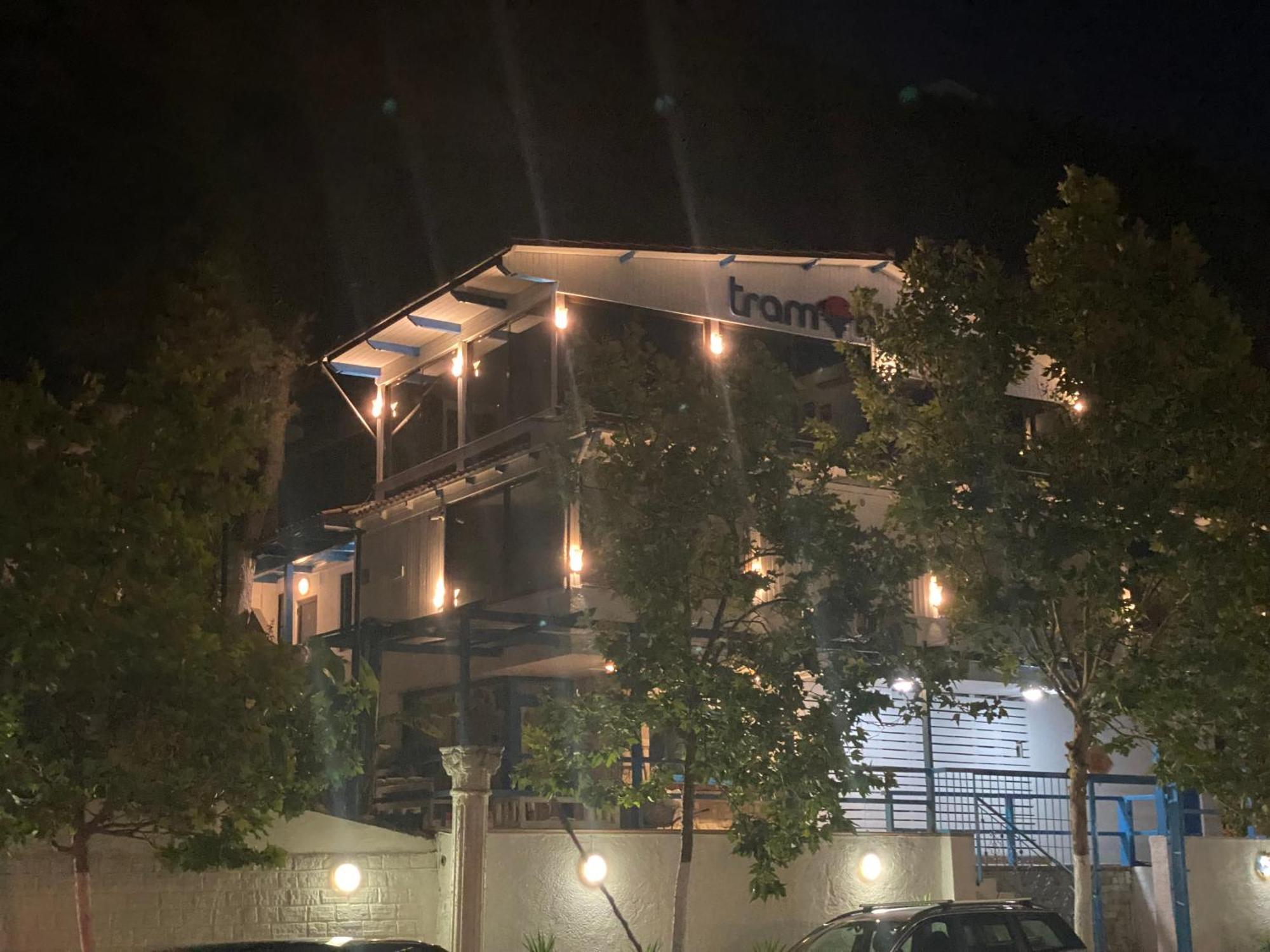 Tramonto Hotel Дуррес Екстер'єр фото