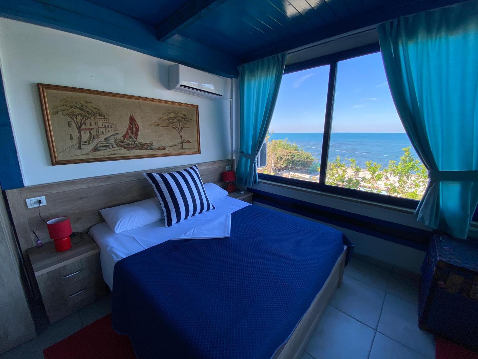 Tramonto Hotel Дуррес Номер фото